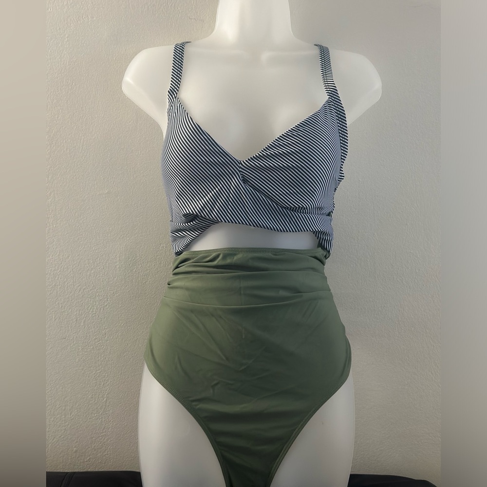 Women swimwear size XL